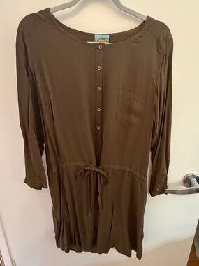 Olive Green c&c California Button-Front Drawstring Shirt Dress